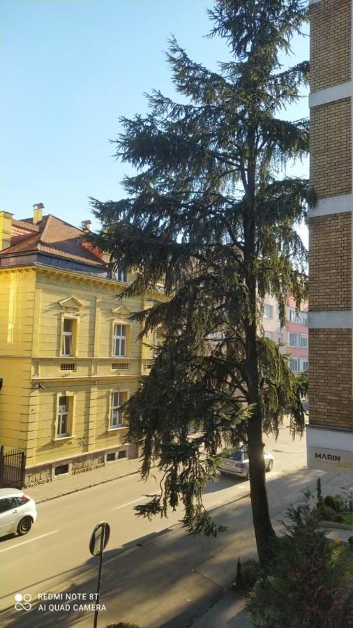Apartman * Victory * Banja Luka Exteriör bild