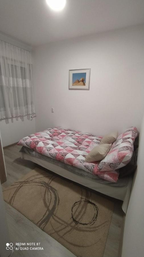 Apartman * Victory * Banja Luka Exteriör bild