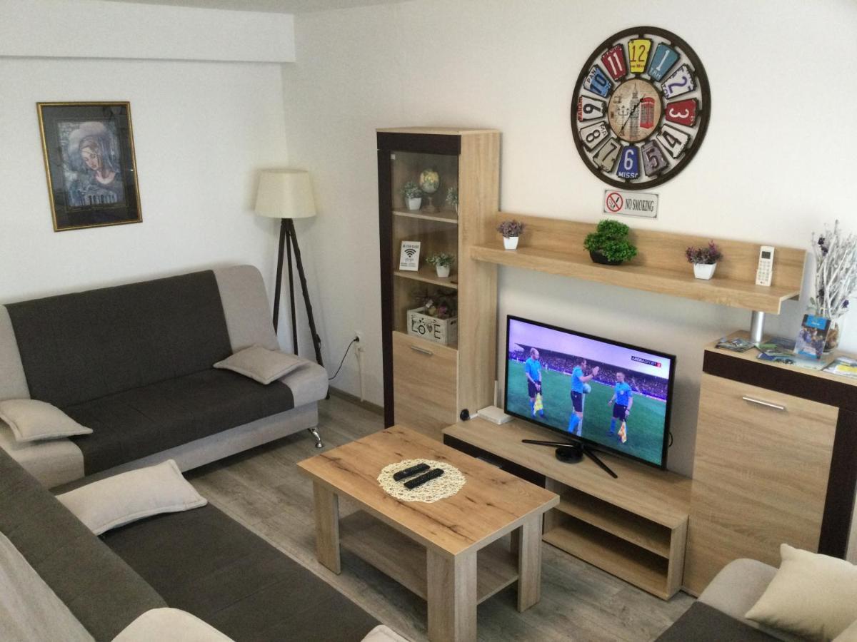 Apartman * Victory * Banja Luka Exteriör bild