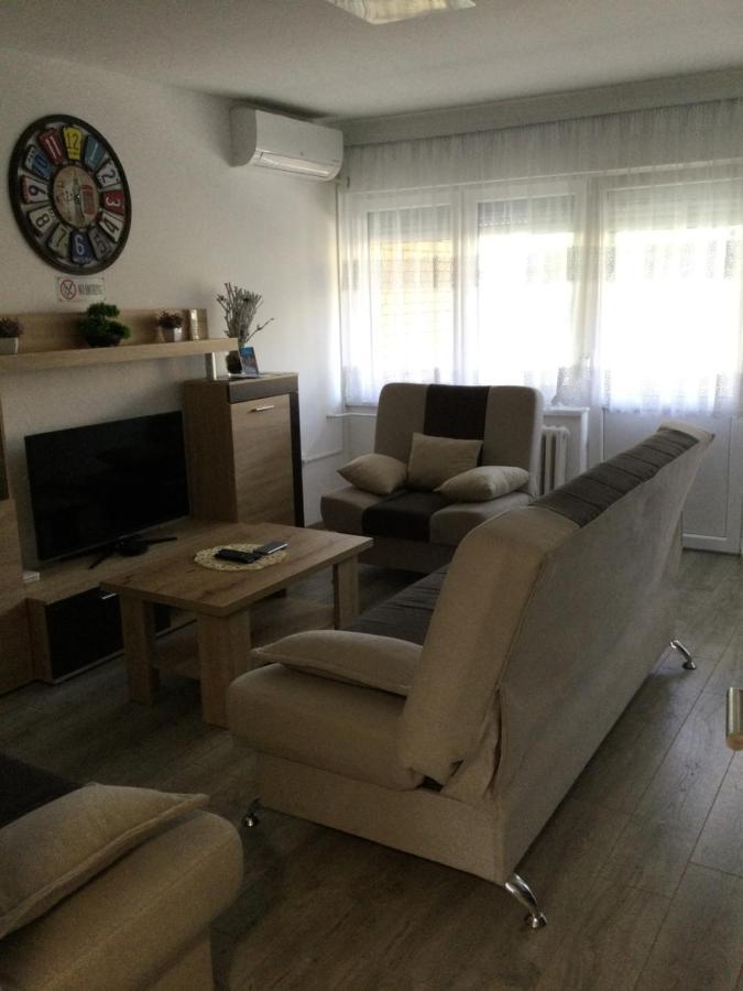 Apartman * Victory * Banja Luka Exteriör bild